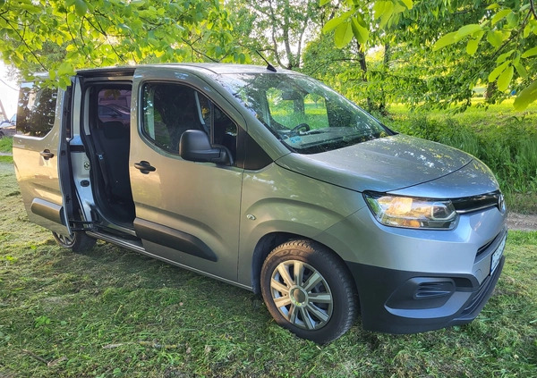 Toyota Proace City Verso cena 53900 przebieg: 225000, rok produkcji 2020 z Rzeszów małe 211